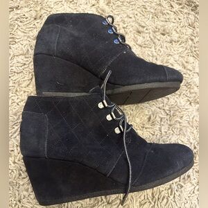 Toms black suede wedge